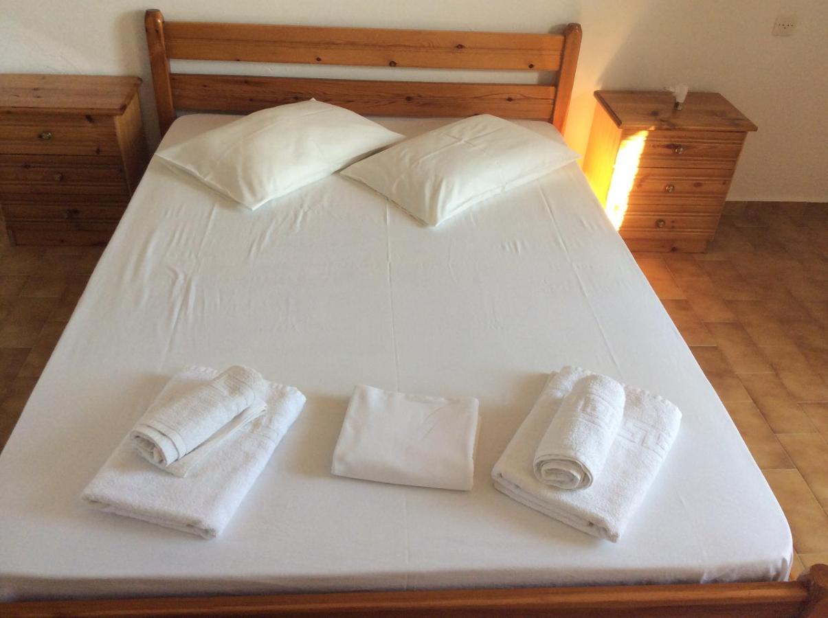 Elena Rooms 플라키아스 외부 사진