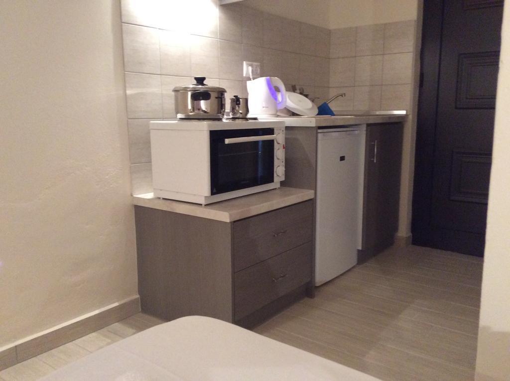 Elena Rooms 플라키아스 객실 사진
