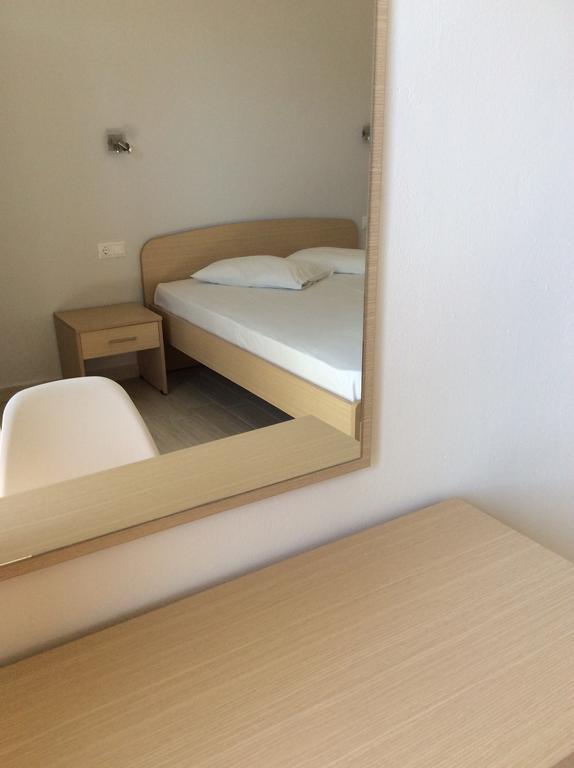 Elena Rooms 플라키아스 객실 사진