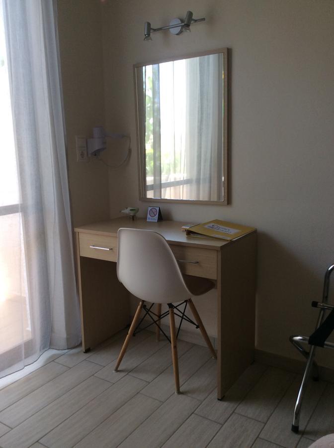 Elena Rooms 플라키아스 외부 사진