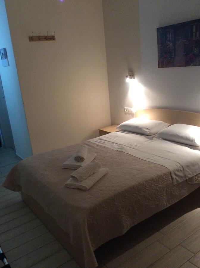 Elena Rooms 플라키아스 외부 사진
